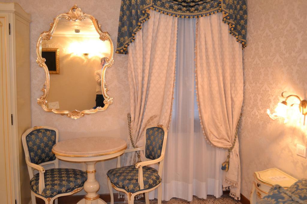 Guest House La Chicca Venice Exterior photo